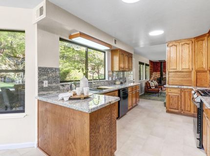 9696 Junewood Ln, Loomis, CA 95650 Photo