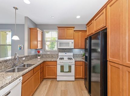 214 Blossom Rock Ln #38, Unit 38, Folsom, CA 95630 Photo