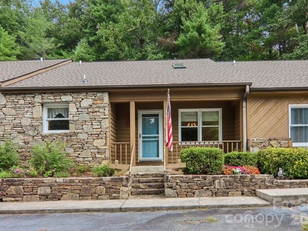 40 Sagebrush Circle, Etowah, NC 28729