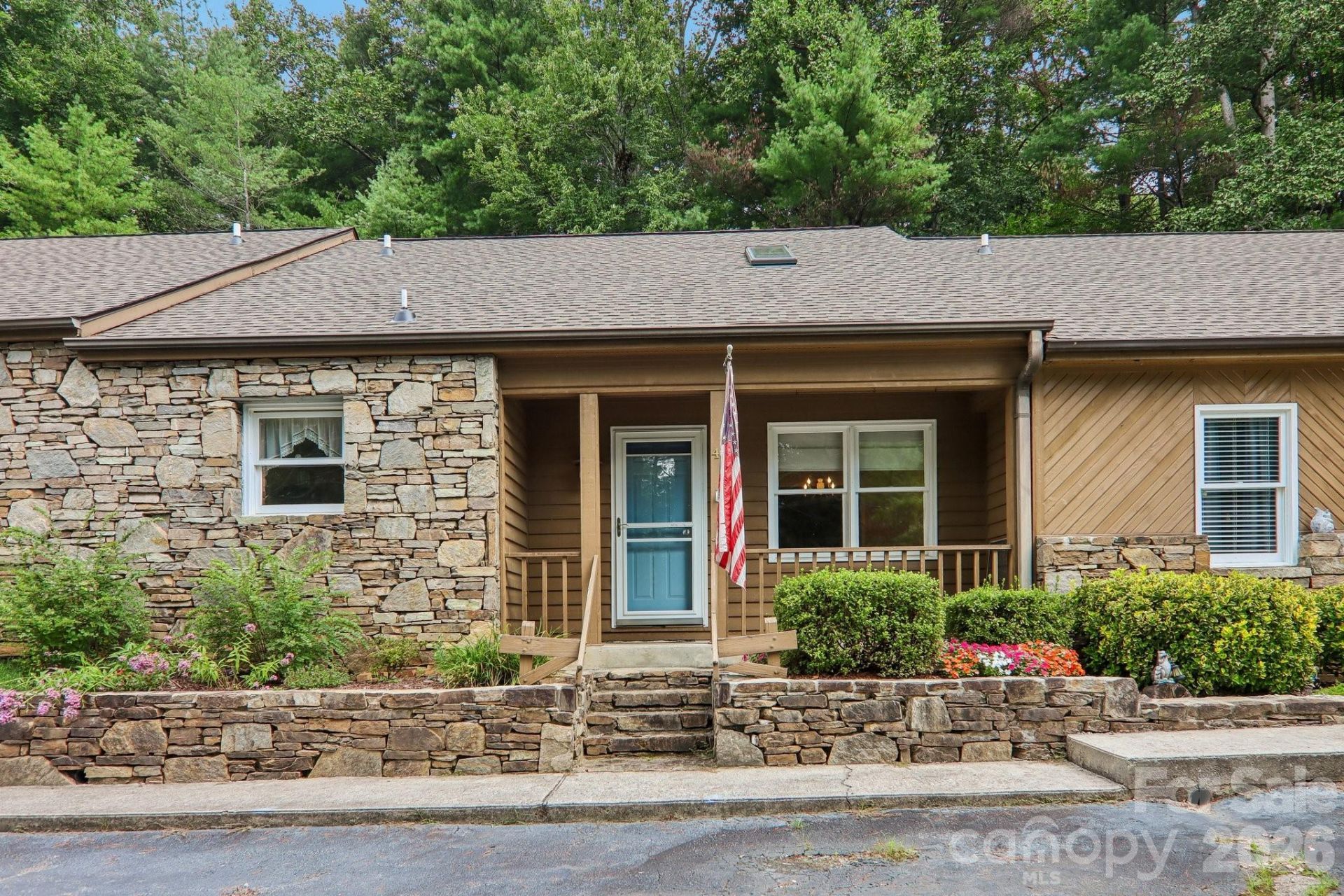 40 Sagebrush Circle, Etowah, NC 28729 Main Photo