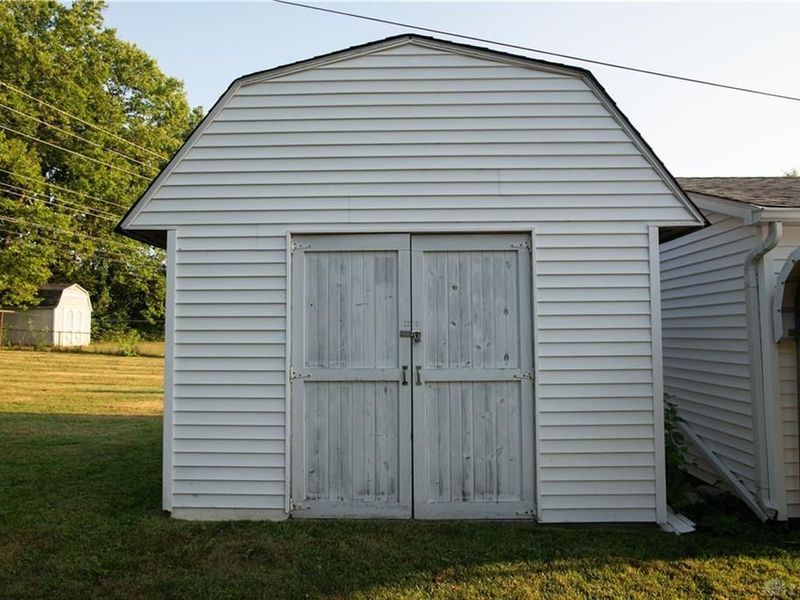 1991 Drake Drive, Xenia, OH 45385 Photo 8