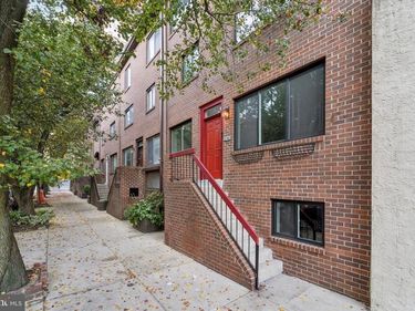 2040 ARCH STREET , PHILADELPHIA, PA 19103