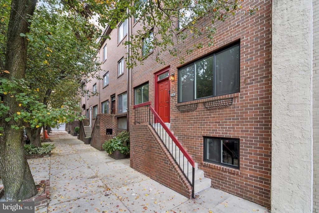2040 Arch Street, Philadelphia, PA 19103 Main Photo
