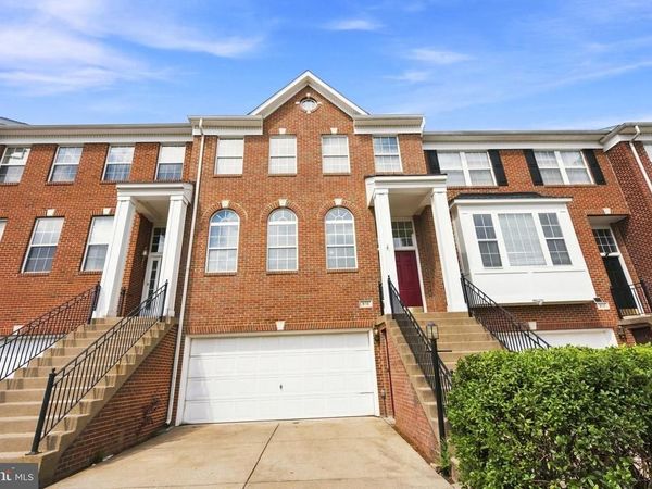 810 SYDNEY TERRACE NE , LEESBURG, VA 20176