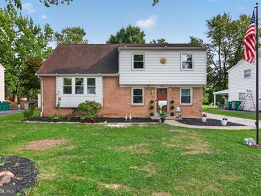 3903 CHESTNUT STREET, CAMP HILL, PA 17011