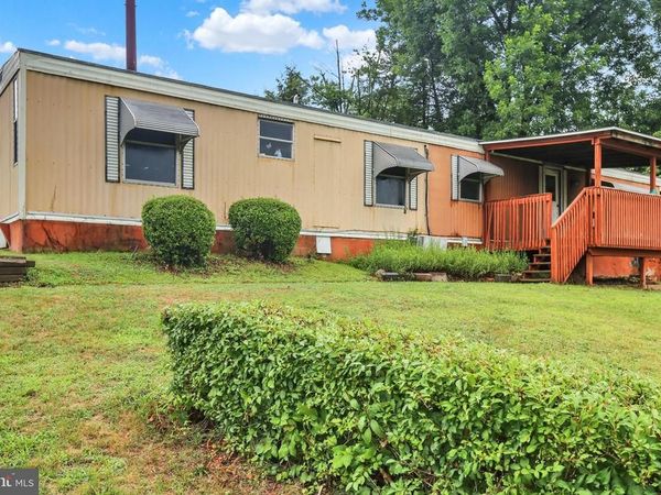 828 SPRING CITY ROAD, PHOENIXVILLE, PA 19460