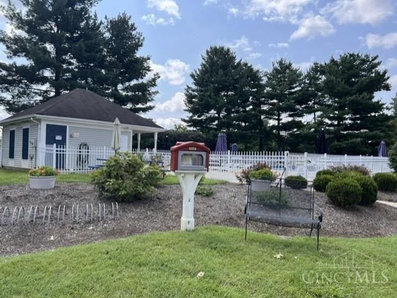 556 Laurel Grove Court, Union Twp, OH 45244 Photo 23