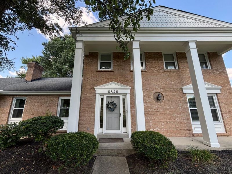 6840 Stonington Road, Cincinnati, OH 45230 Photo 2