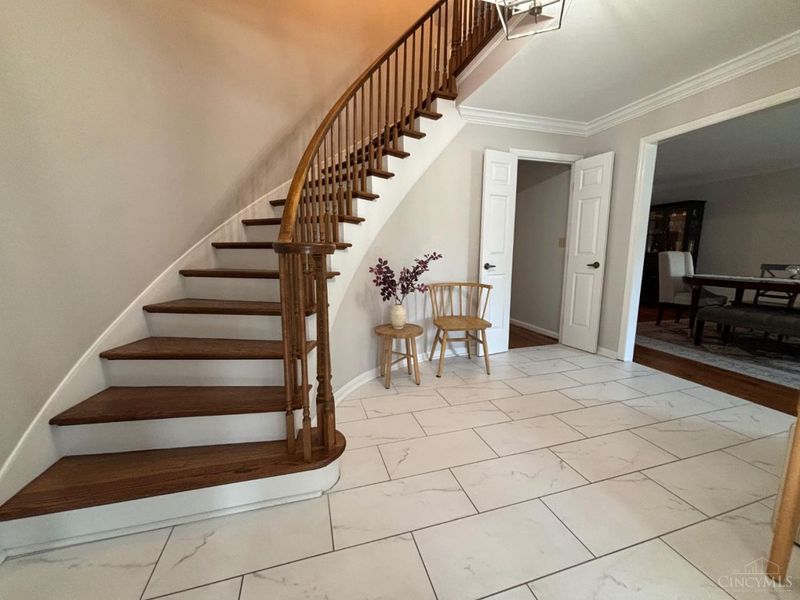 6840 Stonington Road, Cincinnati, OH 45230 Photo 3