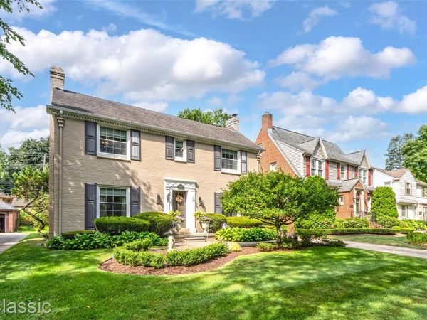 26055 York Road, Huntington Woods, Mi 48070