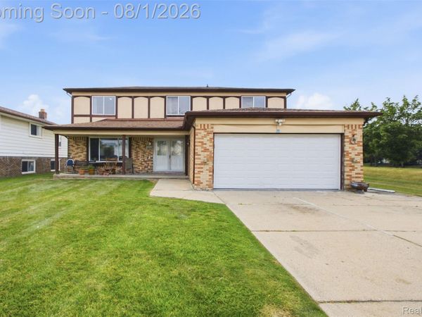 38979 Lowell Court, Sterling Heights, Mi 48310