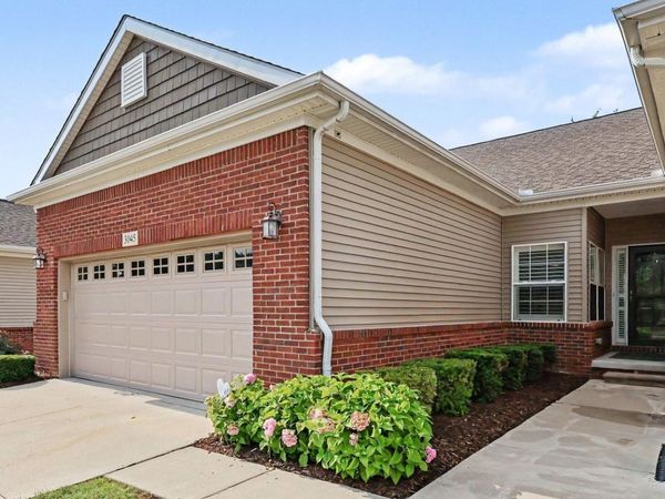 3045 Bridgewater Road, Unit 5, Auburn Hills, Mi 48326