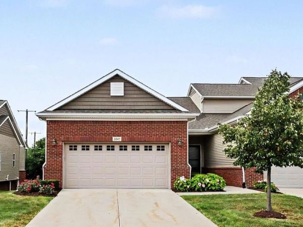 3045 Bridgewater Road , Unit 5, Auburn Hills, Mi 48326