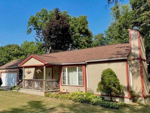 2903 N Lake Angelus Road W, Waterford Township, Mi 48329