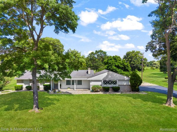3052 Angelus Drive, Waterford Township, Mi 48329