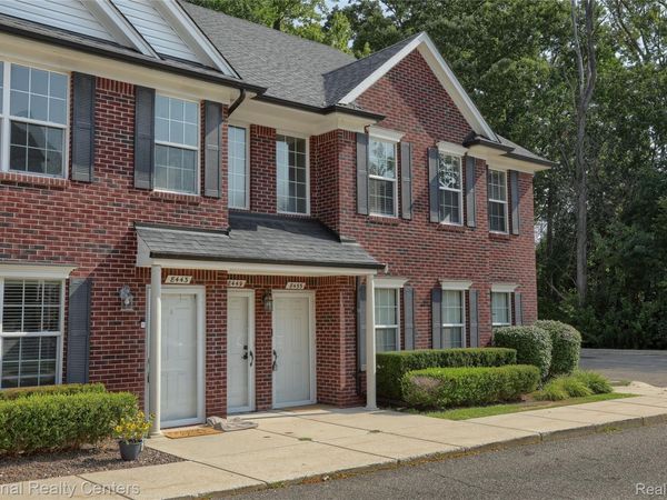 8455 Williamstown Drive , Shelby Township, Mi 48316