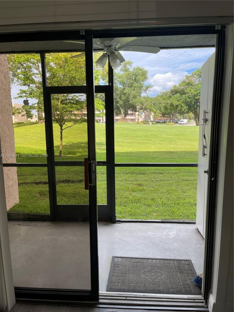 10434 Sunrise Lakes Blvd , Unit 107, Sunrise, FL 33322 Photo