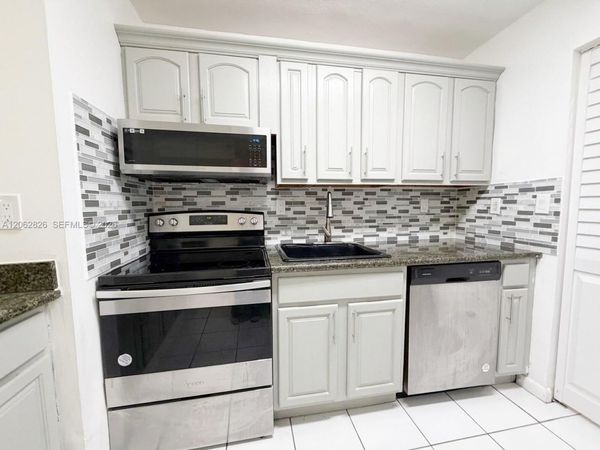 20681 NE 4th Pl , Unit 101, Miami, FL 33179