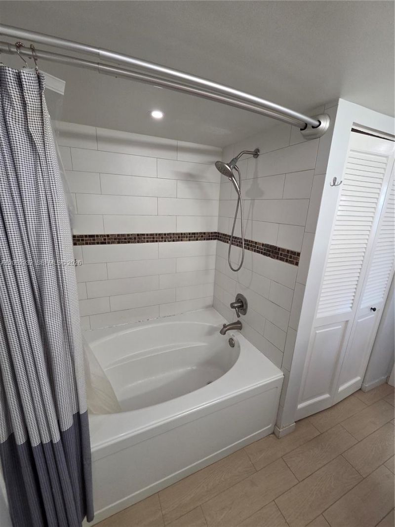 200 Leslie Dr , Unit 1029, Hallandale Beach, FL 33009 Photo
