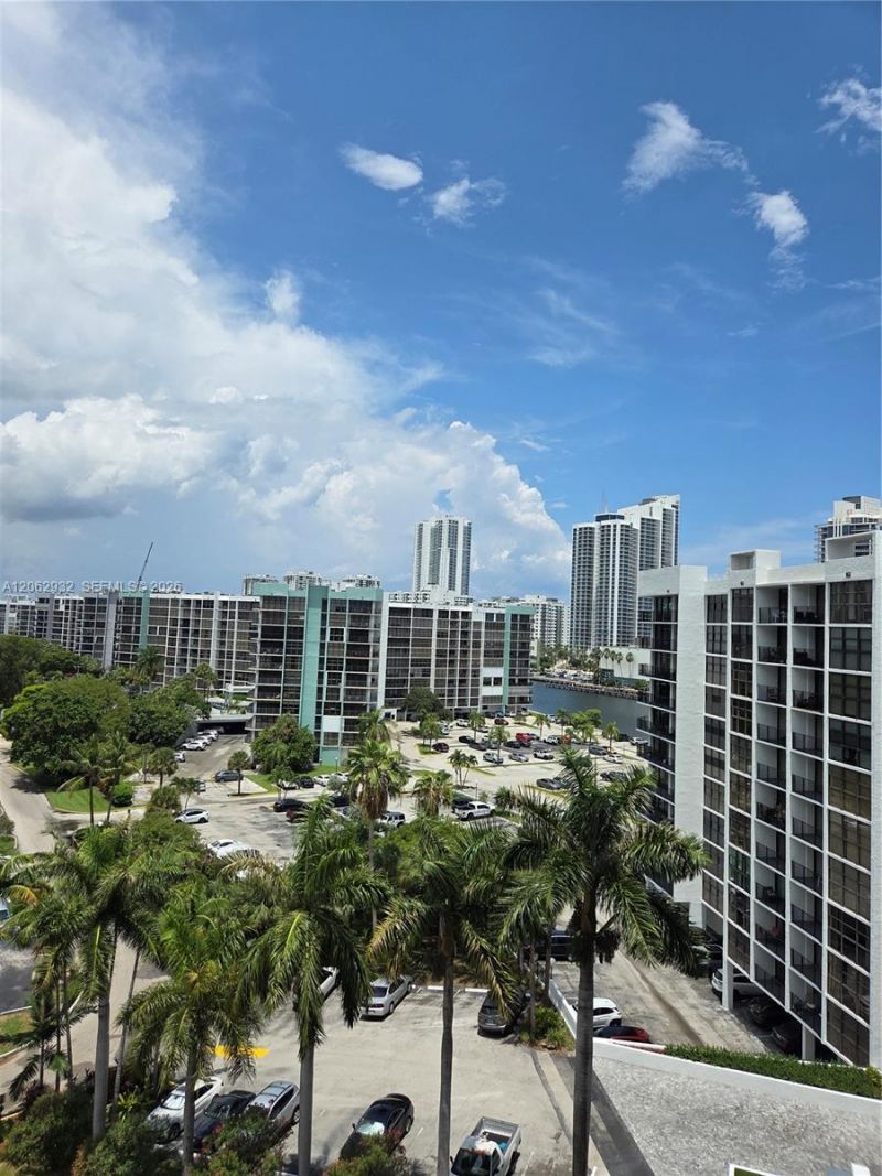 200 Leslie Dr , Unit 1029, Hallandale Beach, FL 33009 Photo