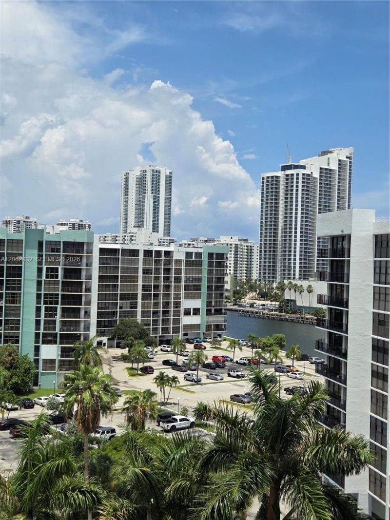 200 Leslie Dr , Unit 1029, Hallandale Beach, FL 33009 Photo