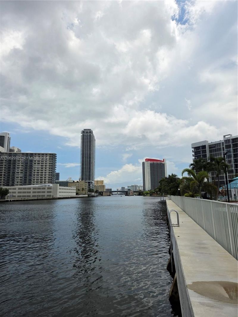 200 Leslie Dr , Unit 1029, Hallandale Beach, FL 33009 Photo