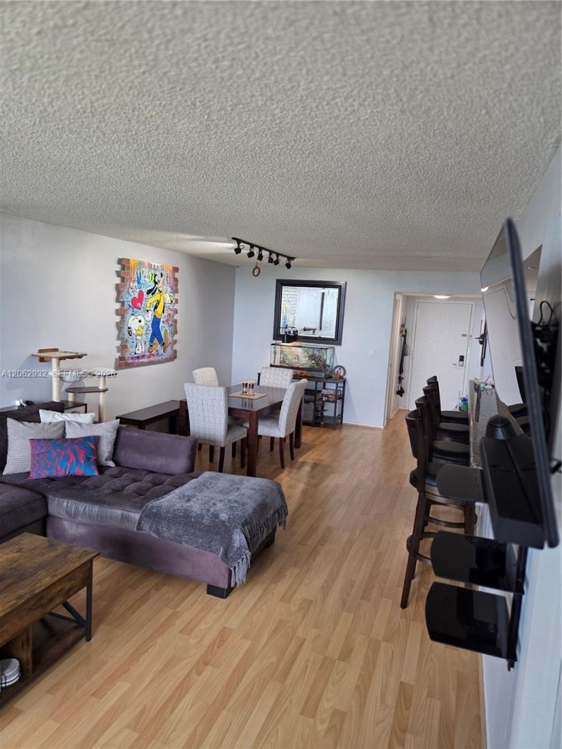 200 Leslie Dr , Unit 1029, Hallandale Beach, FL 33009 Photo