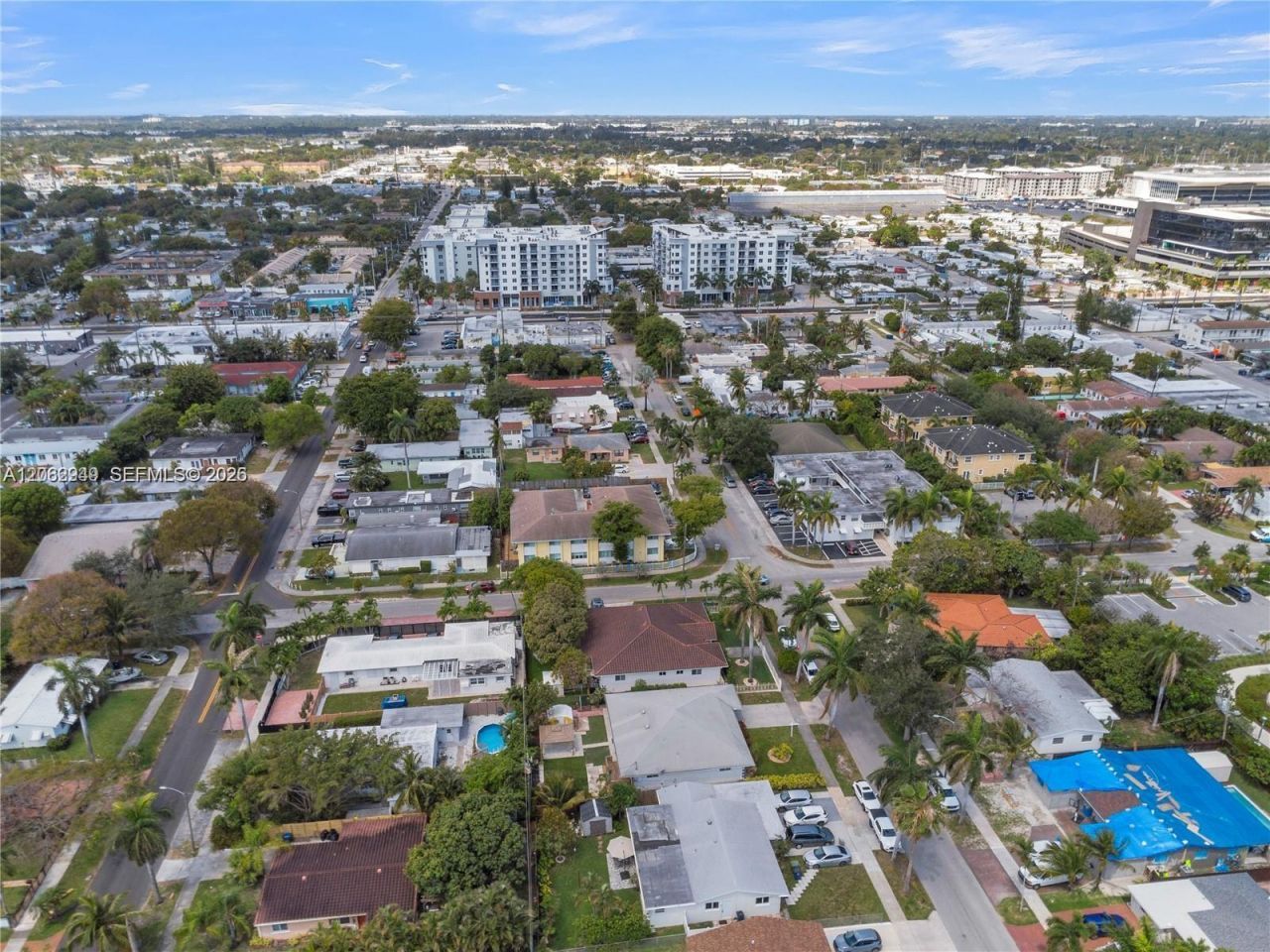 806 NE 4th St , Hallandale Beach, FL 33009 Photo