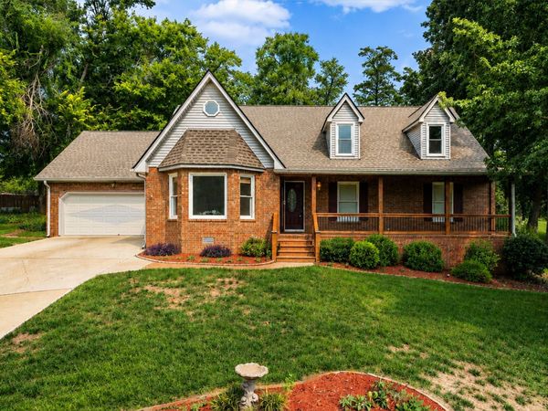 1010 Ash Cir , La Vergne, TN 37086