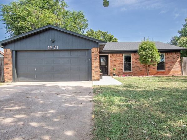 1521 Augusta Road, Benbrook, TX 76126