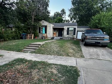 1208 E Jessamine Street, Fort Worth, TX 76104