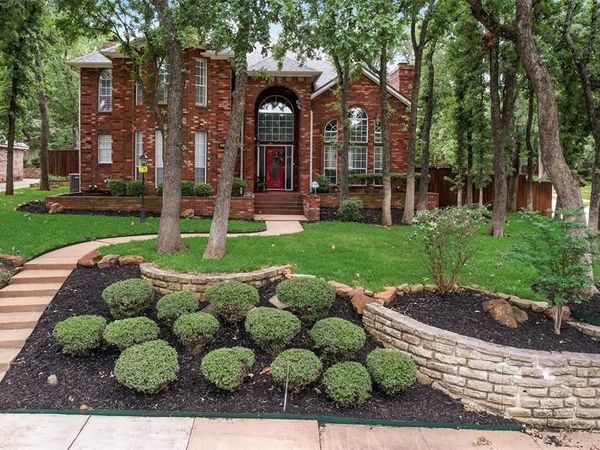 2805 Pine View Drive , Grapevine, TX 76051