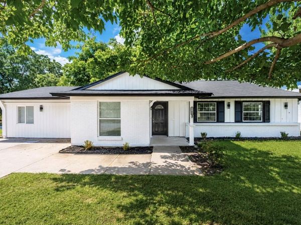 1208 Andrews Street, Arlington, TX 76011
