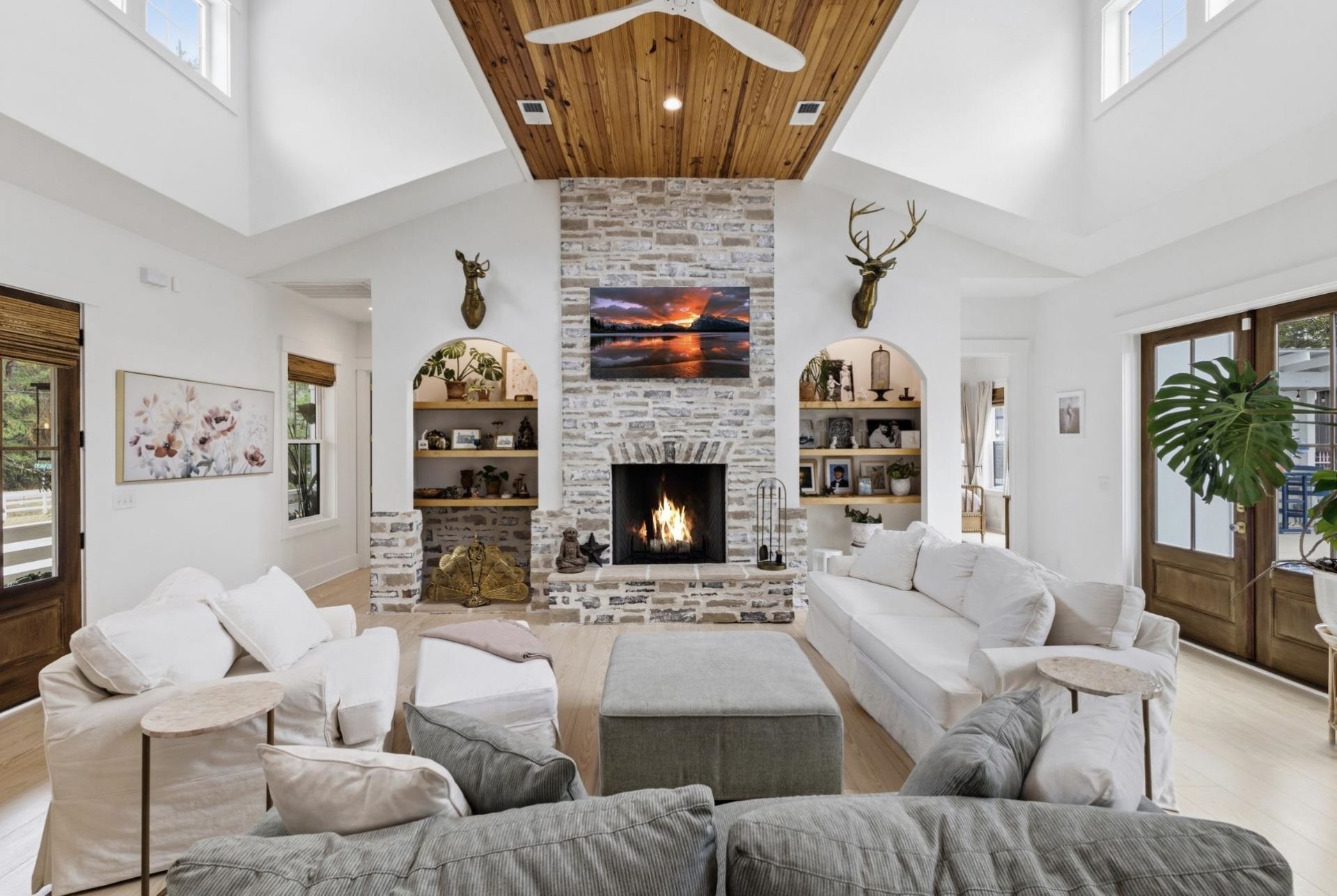 1282 Kings River Rd. Photo 8