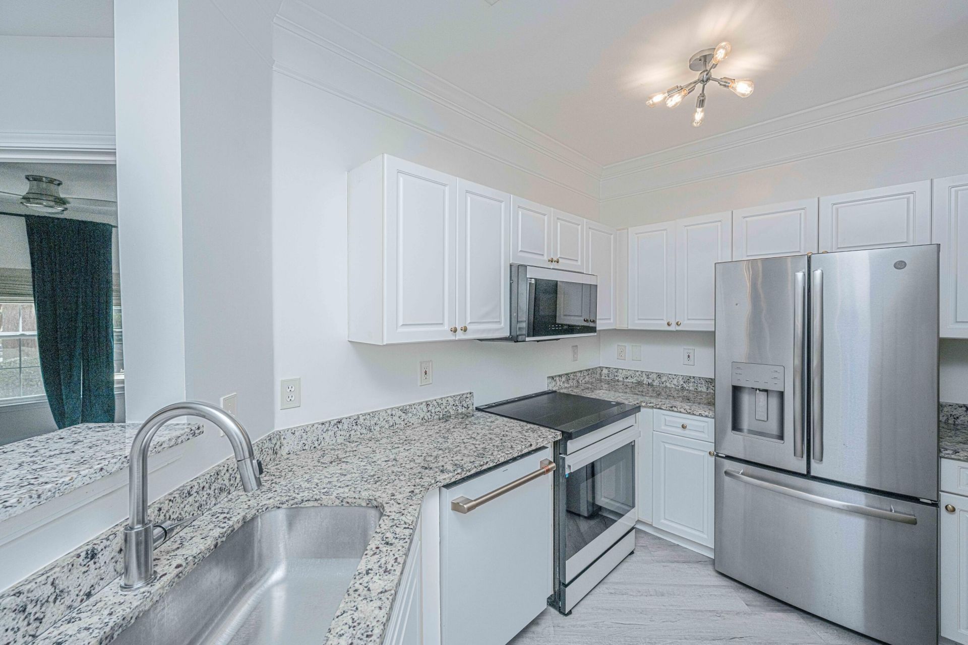 1216 Telfair Way Photo 10
