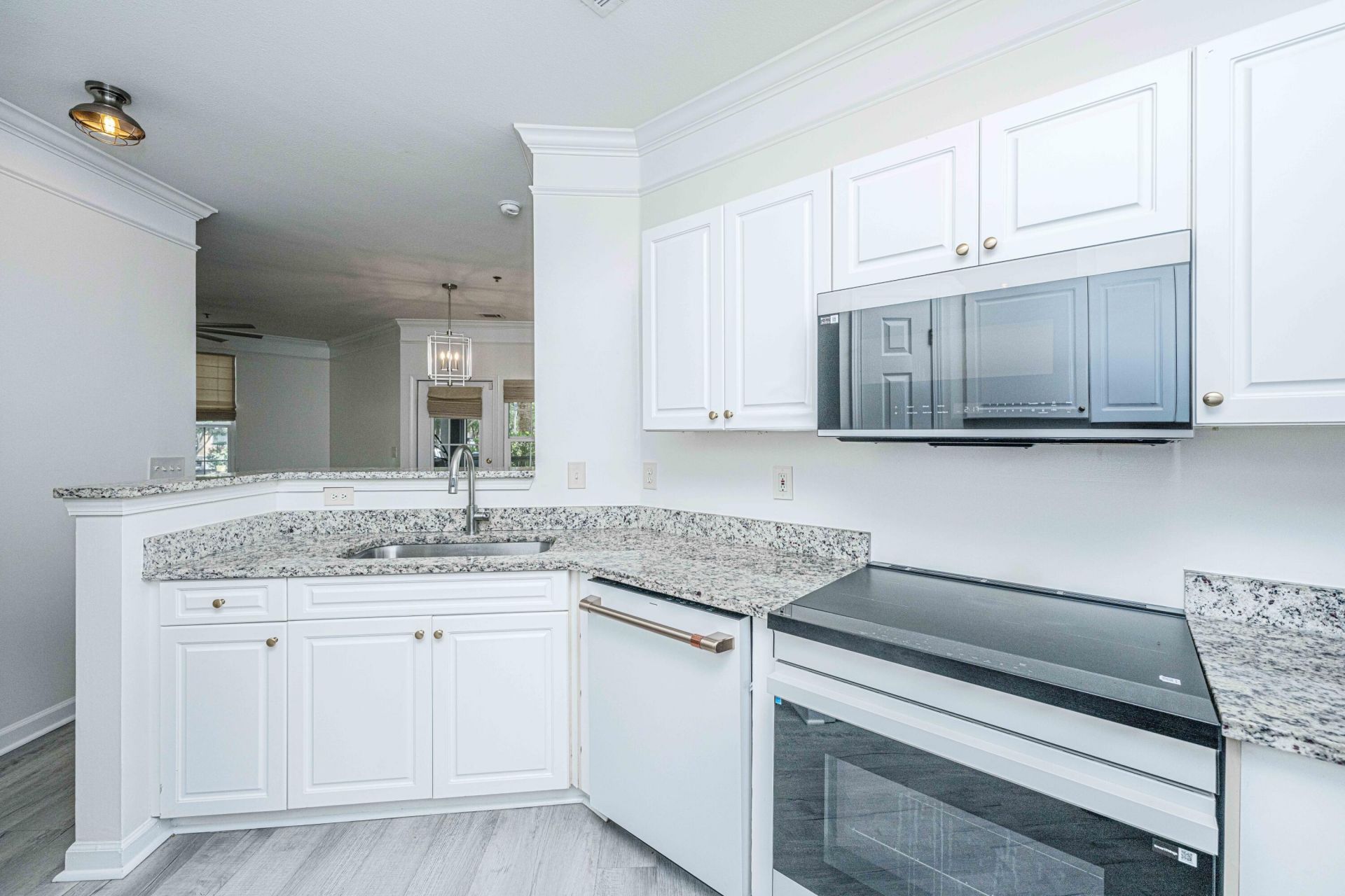 1216 Telfair Way Photo 9