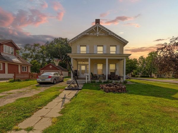 728 3rd Avenue NW, Faribault, MN 55021