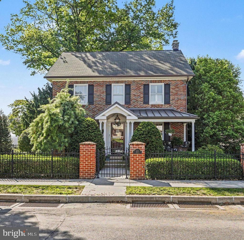40 CEDAR AVENUE, HERSHEY, PA 17033