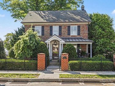 40 CEDAR AVENUE, HERSHEY, PA 17033
