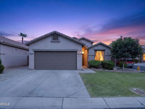 9004 W FULLAM Street, Peoria, AZ 85382