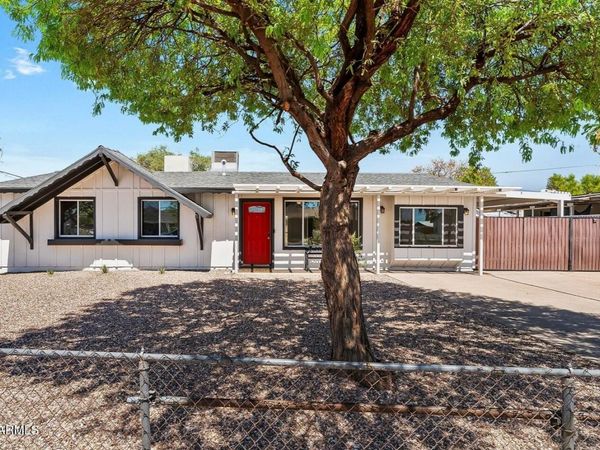 2240 W PARADISE Drive, Phoenix, AZ 85029