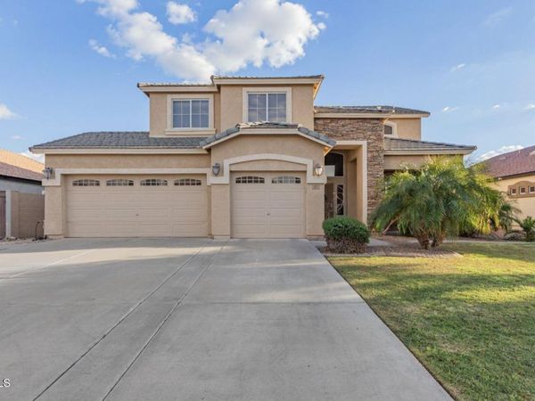 3377 E MAYBERRY Avenue, Gilbert, AZ 85297