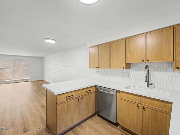 3505 E CAMPBELL Avenue, Unit 8, Phoenix, AZ 85018