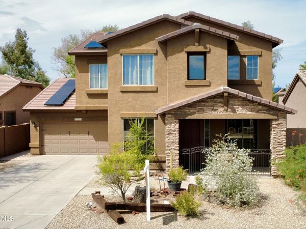 18152 W PARADISE Lane, Surprise, AZ 85388