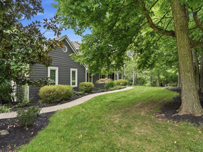7784 Glen Eden Lane, Anderson Township, OH 45244 Photo 2