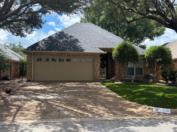 1208 Oriental Avenue, Arlington, TX 76011