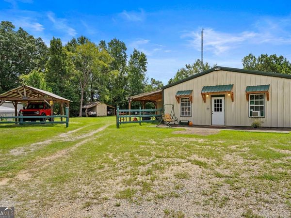 111 Old Montgomeryville Road NE, Milledgeville, GA 31061