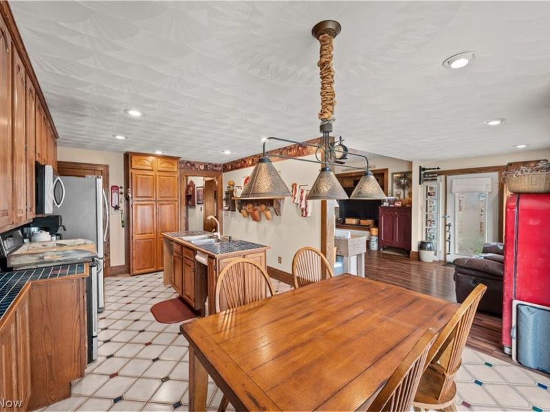 1811 Washington Boulevard, Belpre, OH 45714 Photo 9