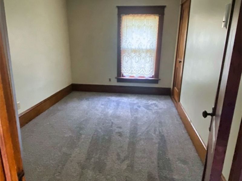 341 Hamilton Avenue , Coshocton, OH 43812 Photo 11