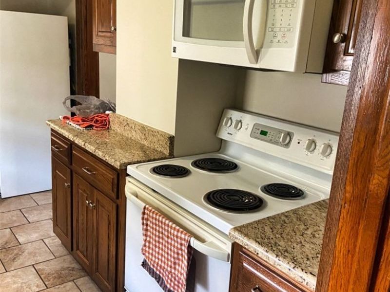 341 Hamilton Avenue , Coshocton, OH 43812 Photo 7